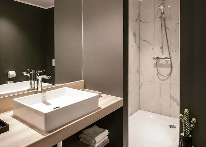 Apartahotel Adina Serviced